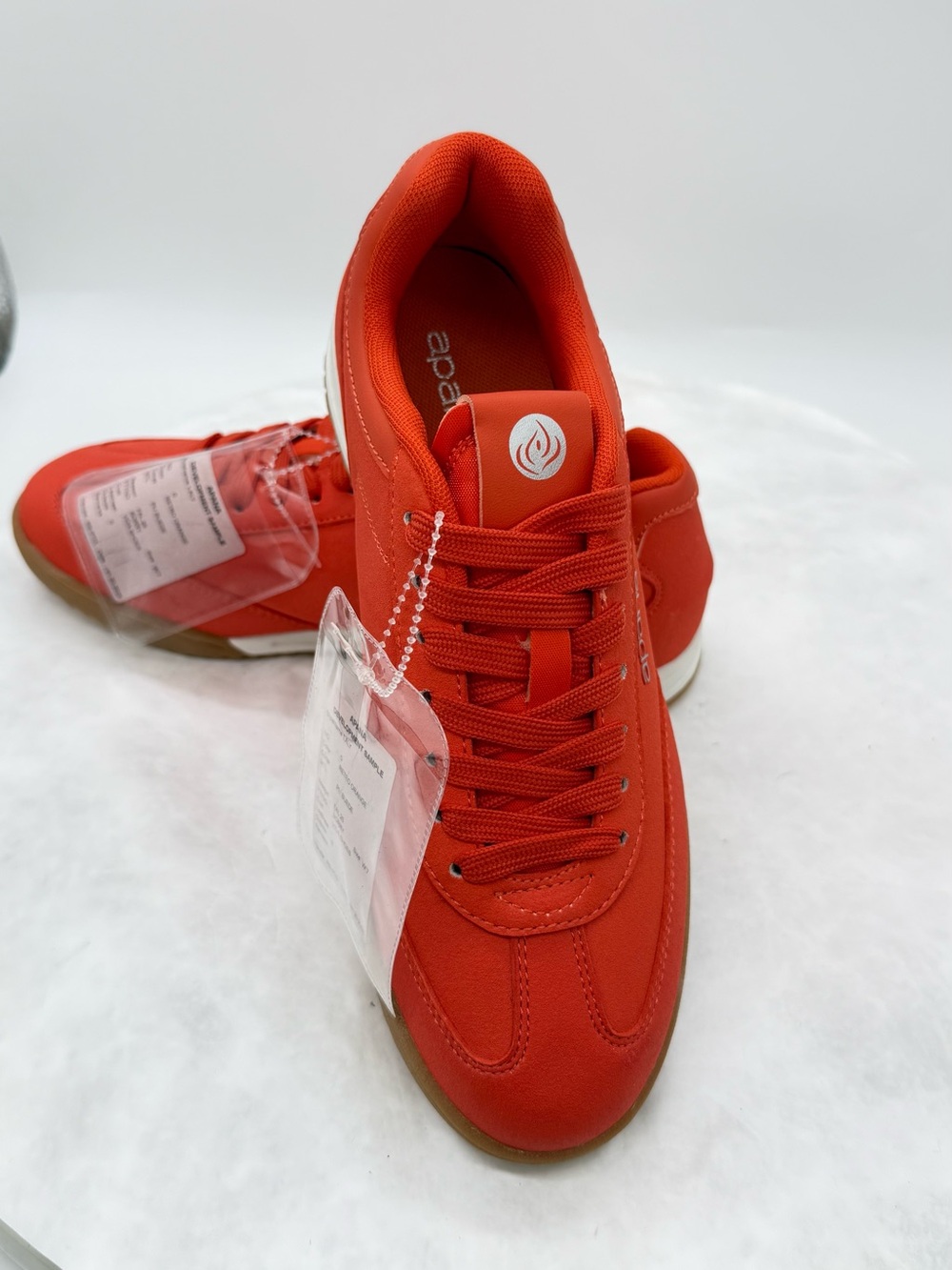 NEW Apana Red Men's Low-Top Sneakers Size 7W